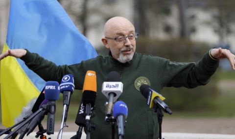 Киев: Ще използваме касетъчни бомби само за връщане на територии - 1