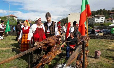 100 чевермета ще се въртят в Златоград за традиционния Празник на чеверметата - 1
