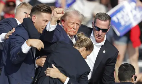 Doctor: Donald Trump's ear wound was caused by a bullet **** Ronny Jackson, Trump's White House doctor, today again rele - 1