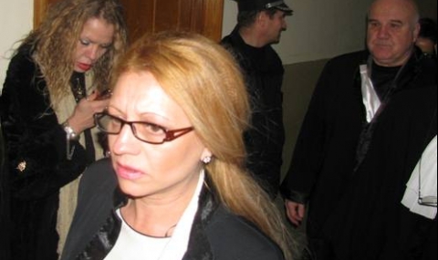 Адвокатката на Кела иска дрегер за съдията - 1