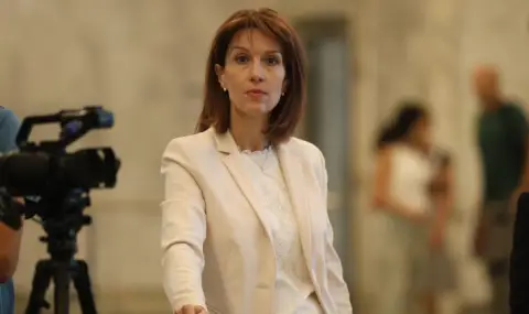 Камелия Нейкова: Очакваме информация от ЕК за Цицелков. Дано този път в комисиите не влязат хора, извършили престъпления - 1