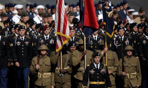 Тръмп обмисля военен парад за 4-ти юли - 1