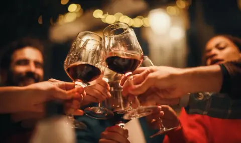 Горещи спорове във Франция: ще забранят ли алкохола през януари - 1