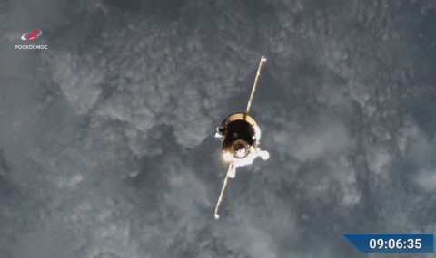 Руски товарен кораб се скачи с Международната космическа станция - 1