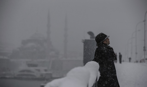 Турция остава в плен на снега - 1