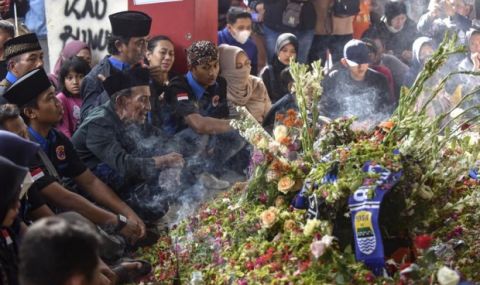 Индонезия няма да бъде санкционирана заради смъртта на 131 души на стадион - 1