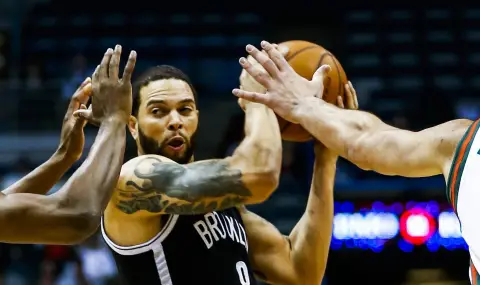 Гард на Далас Маверикс задържан за притежание на марихуана на летище в Тексас - 1