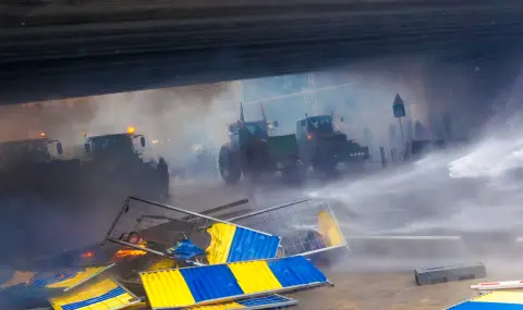 Разгневени фермери парализират Брюксел - 1