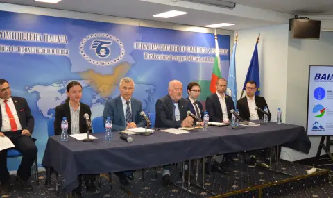 Министър Младенова: България има потенциал да е лидер в космическите технологии, авиацията и роботиката - 1