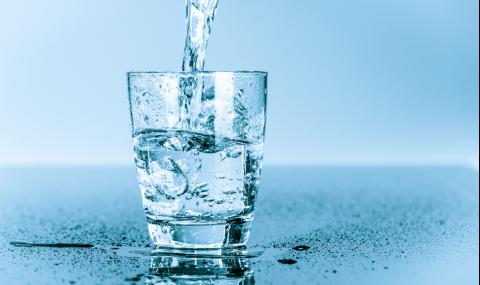 Диетолог разби най-големите митове за пиенето на вода - 1
