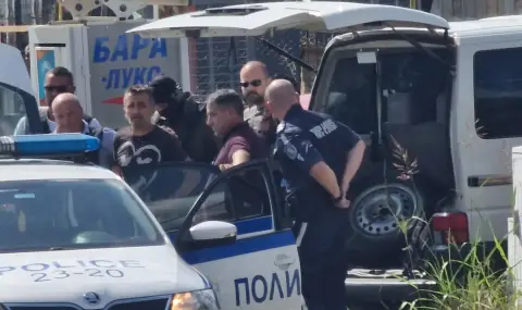 Трима души са задържани в Русе за имотни измами, сред тях и полицай