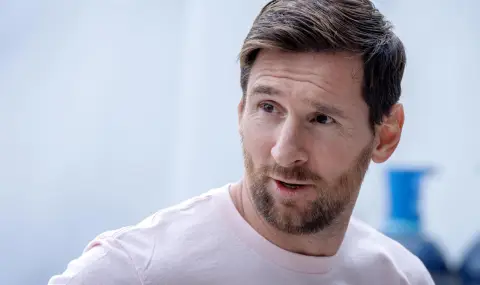 Лионел Меси официално остава в Интер Маями - 1