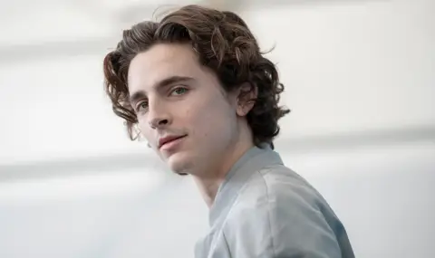 Тимъти Шаламе празнува рожден ден: актьорът, който превърна чувствителността в суперсила - 1