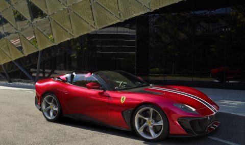 Ferrari представи ексклузивното SP51 направено само в един екземпляр - 1