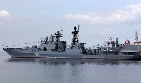 Руски военни кораби пристигнаха в Манила - 1
