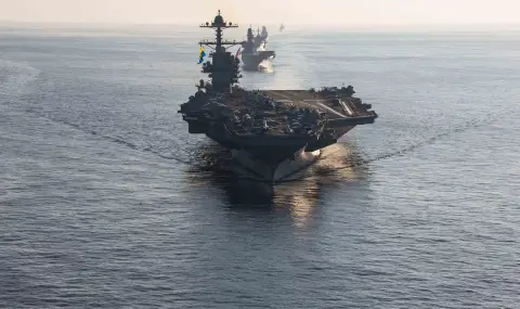 US aircraft carrier Gerald Ford docks in Crete, investigators board over fire  - 1