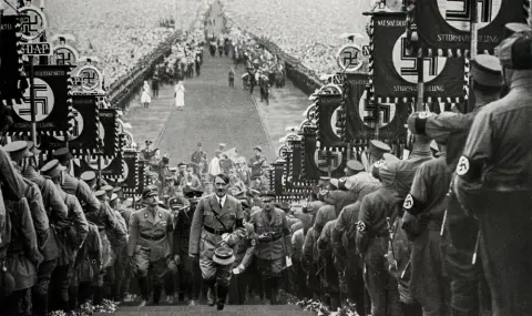 В мазето на Върховния съд на Аржентина откриха кашони с нацистки документи - 1