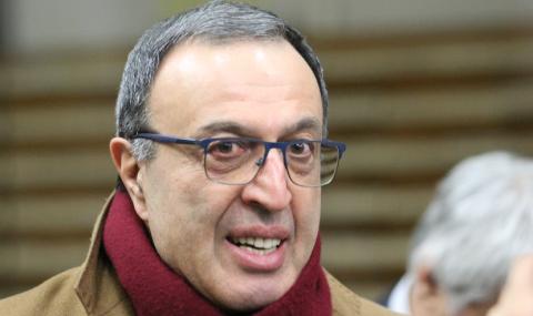 Петър Стоянов: Комунизмът рухна изведнъж, не бяхме подготвени - 1