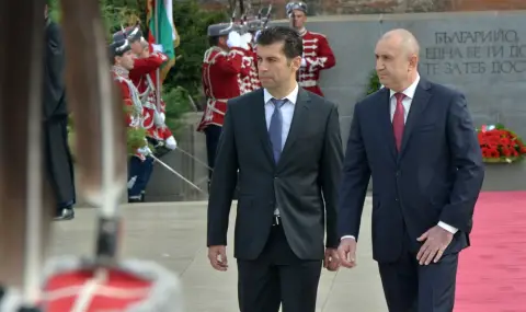 Ударът срещу ПП разчиства терена за Радев? - 1