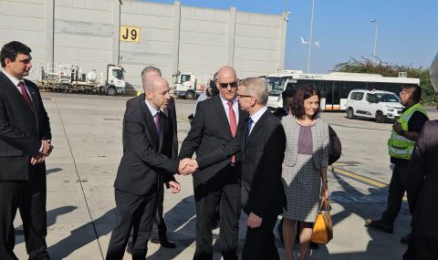 Денков и Габриел вече са в Израел ВИДЕО - 1