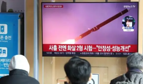 Лидерът на Северна Корея наблюдава изпитанията на нова ракета - 1