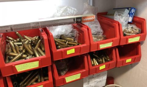 Незаконен цех за производство на боеприпаси е разкрит в Пирдоп (СНИМКИ) - 1
