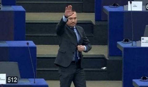 Джамбазки отправи нацистки поздрав в Европейския парламент - 1