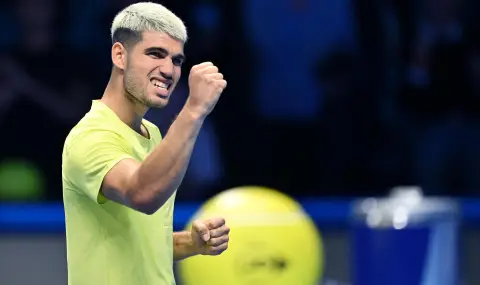 Карлос Алкарас с нова визия, Яник Синер се шегува: „Перфектен за Ювентус!“ - 1