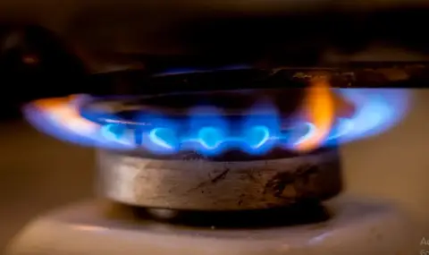 Цената на природния газ скача с 6,5% през декември - 1