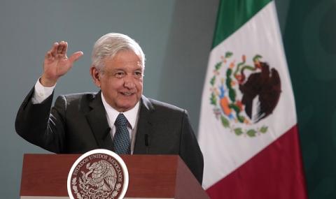 Лидер за пример! Мексиканският президент дарява четвърт от заплатата си за здравната система - 1