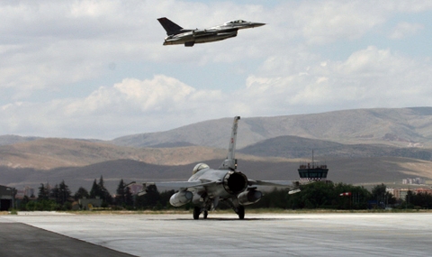 Сирия заплаши: Сваляме всеки турски изтребител, летящ над наша територия - 1