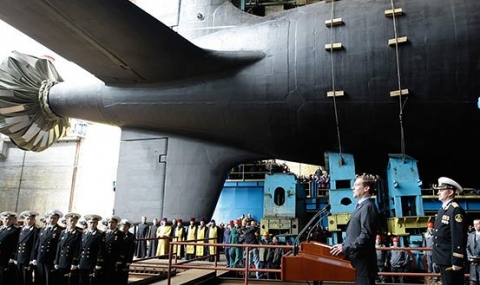 Руската атомна подводница „Северодвинск“ се потапя за учения - 1