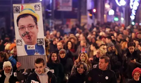 Killers! Baseball bats against student protesters brought down the Serbian government, President Vucic is in charge  - 1