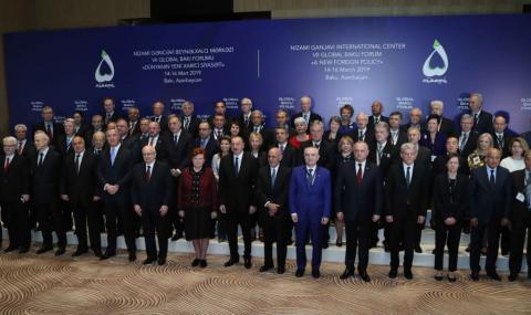 Борисов участва в Седмия глобален бакински форум в Азербайджан - 1
