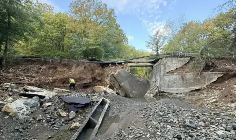 Мост се срути в Бургаско - 1