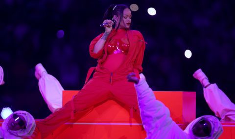 Тръмп нападна Риана заради изпълнението ѝ на "Супербоул" - 1