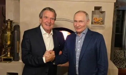 Kremlin releases photos of Putin and Schröder from birthday party - 1