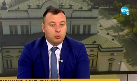 Петър Петров: Доверието на гражданите към парламента е сринато - 1
