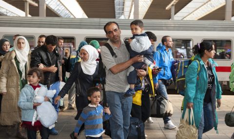 Германия: По 1000 молби за предоставяне на убежище дневно - 1