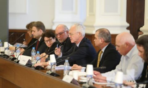 Тристранката заседава извънредно в края на годината - 1