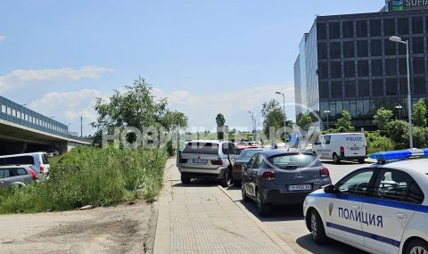 Гонка до летище София, хванаха джип с мигранти, шофьорът избяга - 1