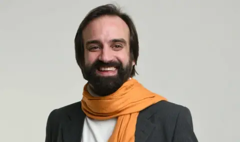 Жулиен Арно пред ФАКТИ: Нито машинното гласуване, нито хартиените бюлетини са по-ефективни срещу измами или корупция