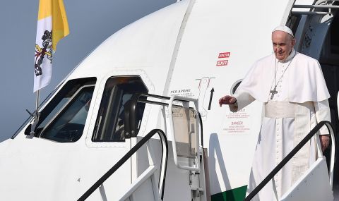 Папата се готви за първи полет с новата италианска авиокомпания - 1