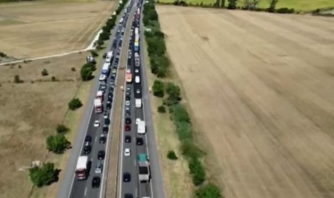 В първия ден на август: 13 катастрофи предизвикаха огромни задръствания на "Тракия" - 1