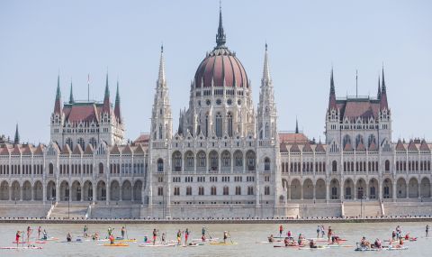Унгария оттегля спорен закон - 1