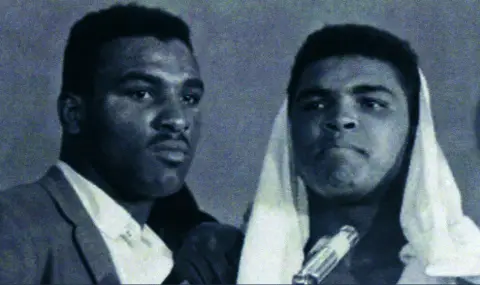 Почина братът на великия Мохамед Али - 1