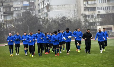 Черно море започна подготовка с 24 футболисти - 1