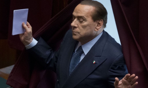 Берлускони пристигна пръв на консултациите за нов италиански кабинет - 1