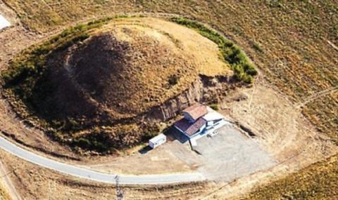 Уникална императорска могила бе открита край Пловдив (ВИДЕО) - 1