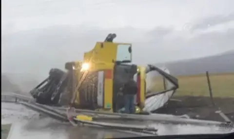 Аварирал тир разля гориво на АМ "Хемус" - 1